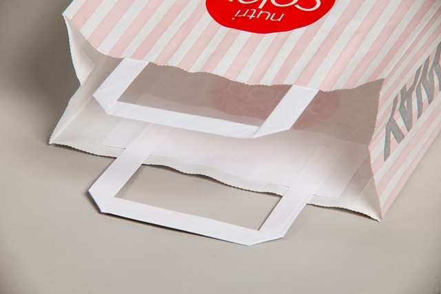 Flat handle paper bags