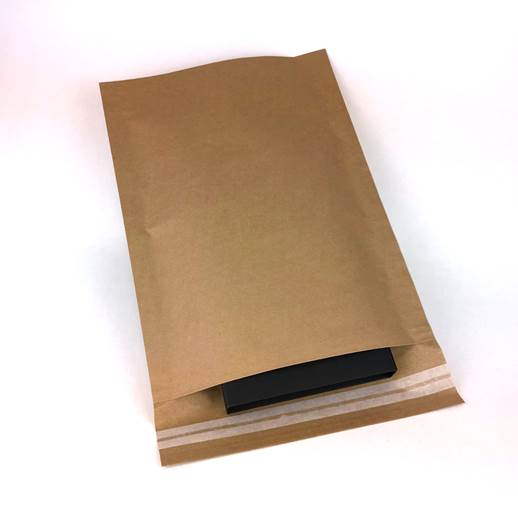 sobres de papel con solapa y cinta adhesiva